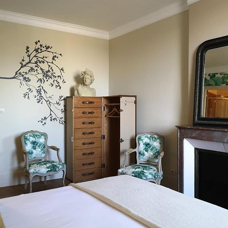 Les Visages Des Tournelles Bed & Breakfast Реймс Екстериор снимка