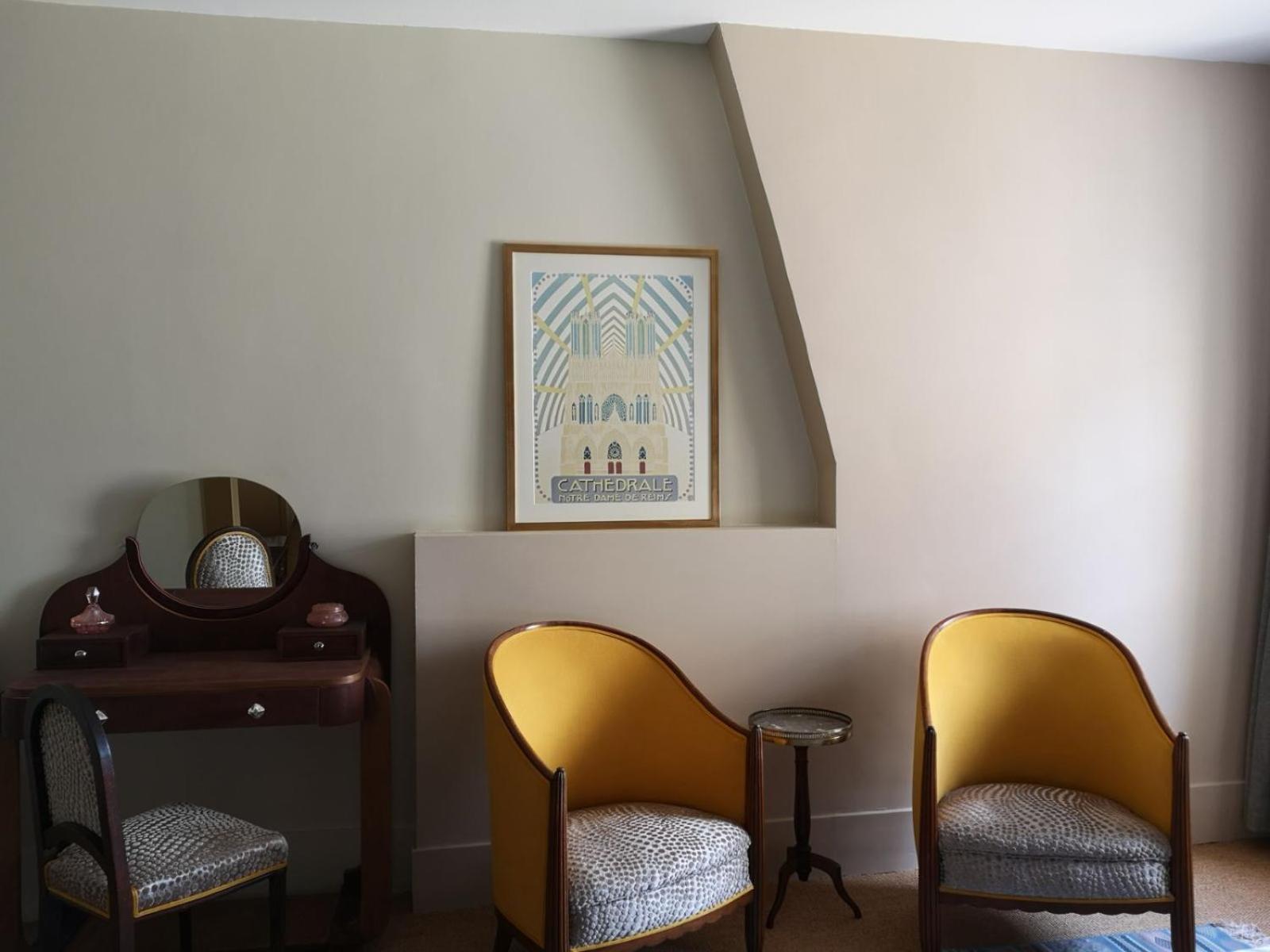Les Visages Des Tournelles Bed & Breakfast Реймс Екстериор снимка